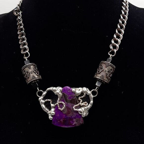 Vintage handmade beautiful stone necklace - Picture 1 of 8